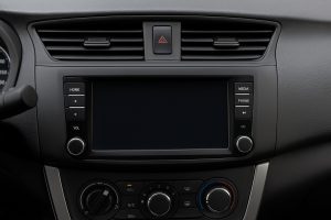 روشن نشدن مالتی‌مدیا خودرو